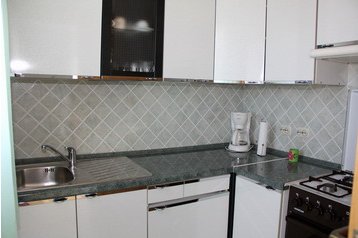 Chorwacja Privát Božava, Zewnątrz